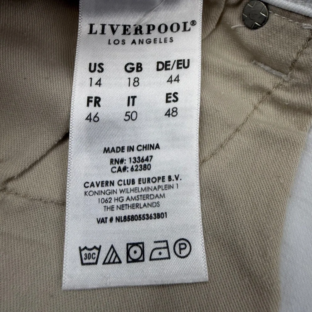 Liverpool Denim Shorts Women 14 Bright White Frayed Hem Stretch Five Pocket